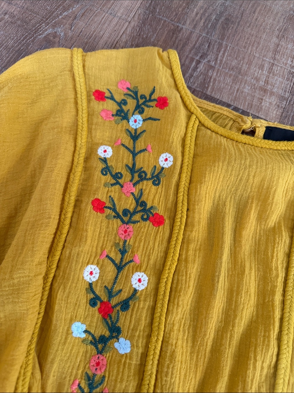 LUMIERE by Anthropologie blouse size medium, fits more like small - Picture 2 of 8